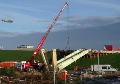 Projectfoto brug plaatsen Marconi project Delfzijl